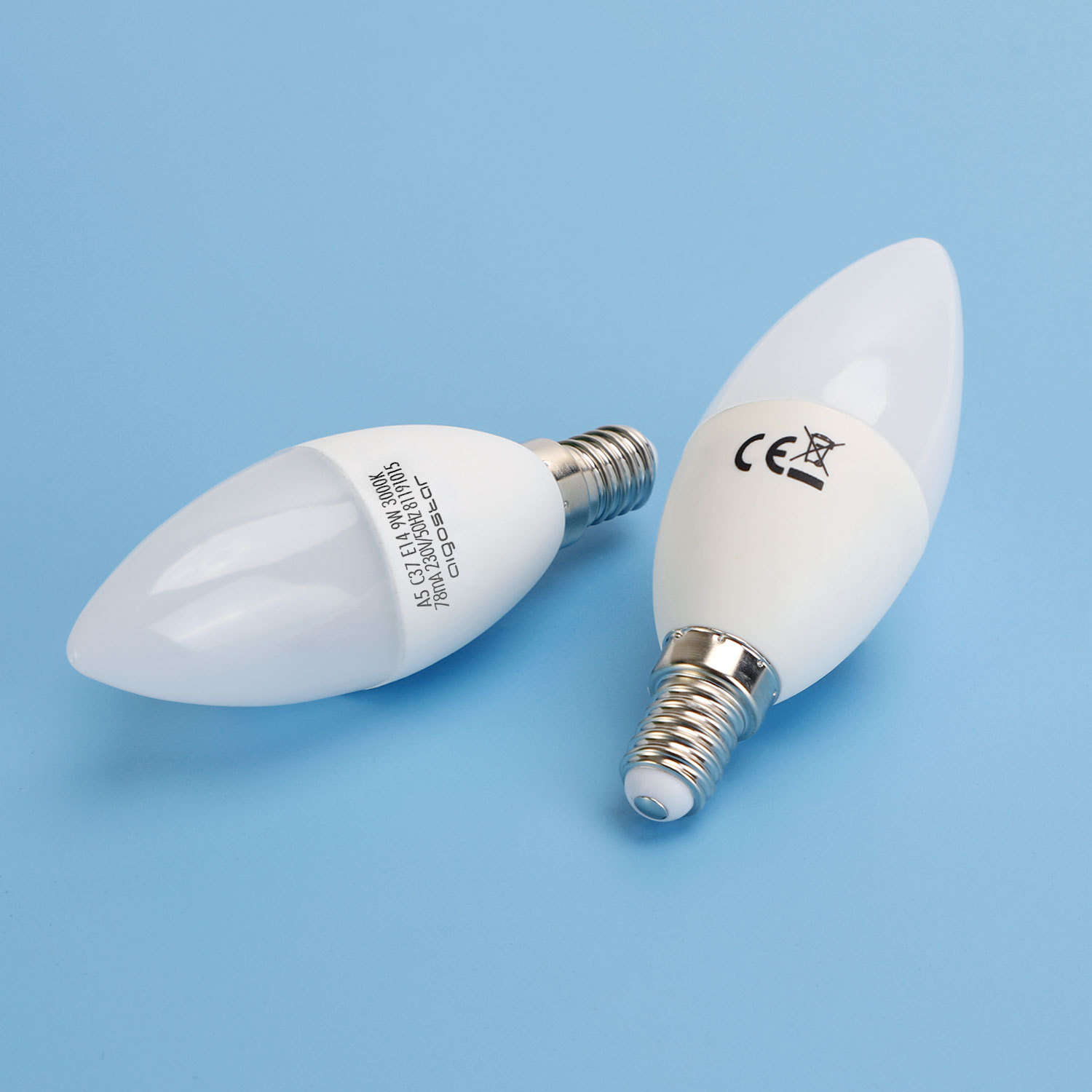 Aigostar - Confezione da 5 Lampadine LED A5 C37, 9W, Attacco Piccolo E14, 675 lumen, Luce Calda 3000K [Classe di efficienza energetica A+]